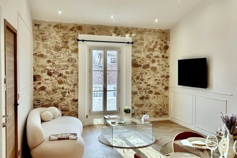 2 dormitorios Apartment en Antibes, France No. 67979 2