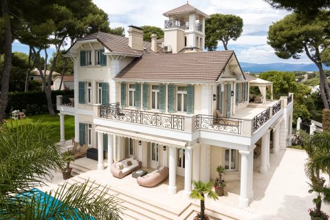 10 chambres Villa à Antibes, France No. 67968 1