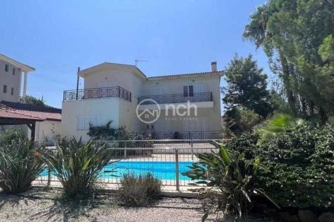 4 bedrooms Villa in Parekklisia, Cyprus No. 31656 12