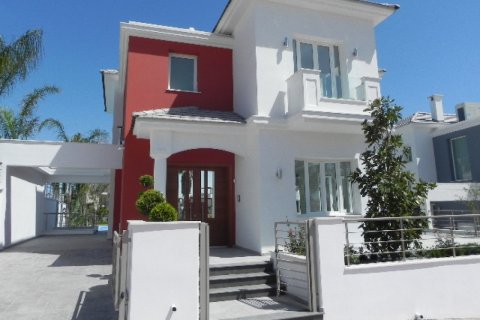 5 dormitorios Villa en Limassol, Cyprus No. 50834 1