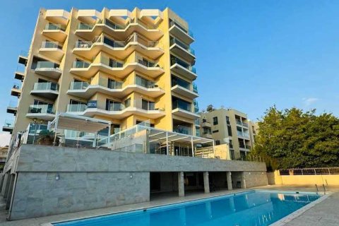 2 bedrooms Apartment in Agios Tychonas, Cyprus No. 72268 1