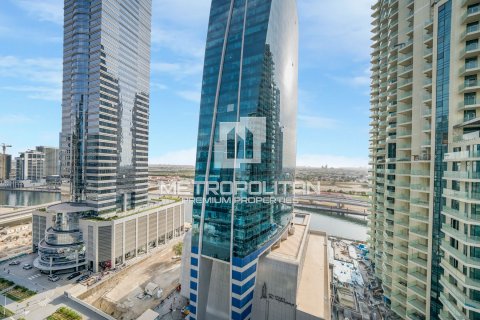 3 dormitorios Apartment en Merano Tower, UAE No. 6191 5