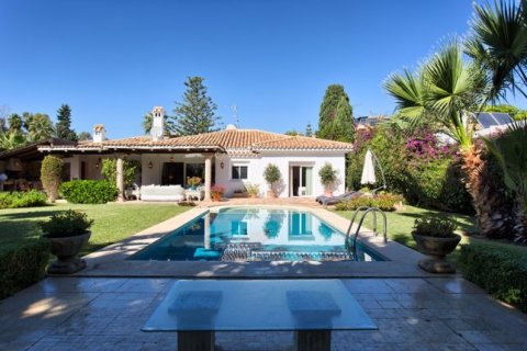 3 dormitorios House en Estepona, Spain No. 25290 2