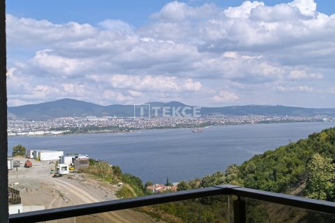 4+1 Apartment en Golcuk, Turkey No. 14242 26