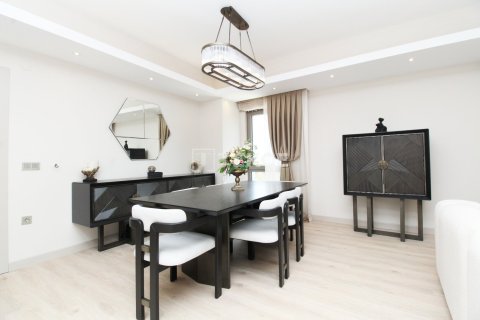 4+1 Apartment en Golcuk, Turkey No. 14242 14