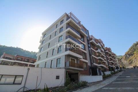 4+1 Apartment en Golcuk, Turkey No. 14242 7