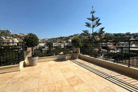 3 dormitorios Penthouse en Limassol, Cyprus No. 76064 12