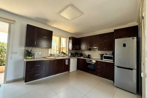 3 dormitorios Penthouse en Limassol, Cyprus No. 76064 5