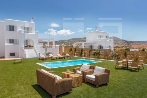 4 bedrooms Villa in Naxos, Greece No. 24302 16