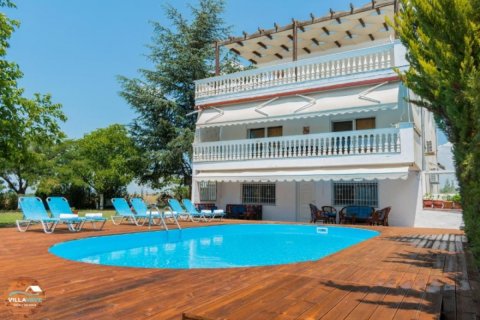 6 bedrooms Hotel in Central Macedonia, Greece No. 48069 1