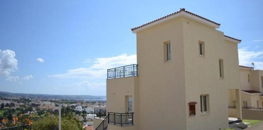 4 bedrooms Villa in Pegeia, Cyprus No. 39133