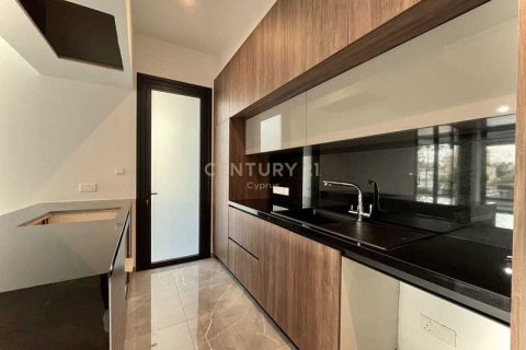 3 dormitorios Apartment en Limassol, Cyprus No. 34935 6