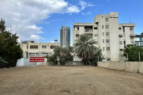 689m² Land en Nicosia, Cyprus No. 36255 3