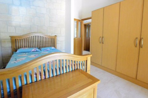 4 dormitorios Bungalow en Tala, Cyprus No. 36675 21