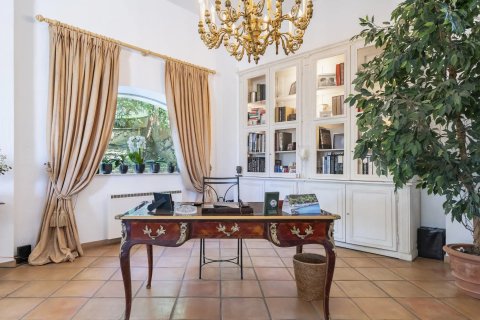 6 bedrooms Villa in Antibes, France No. 69167 21