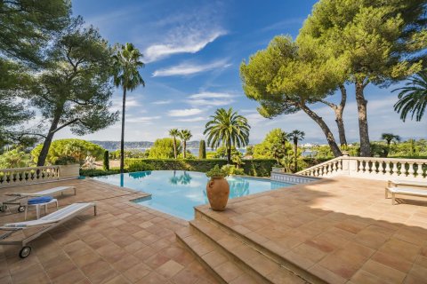 6 bedrooms Villa in Antibes, France No. 69167 6