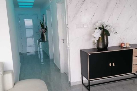 3 bedrooms Apartment in Germasogeia, Cyprus No. 77690 12