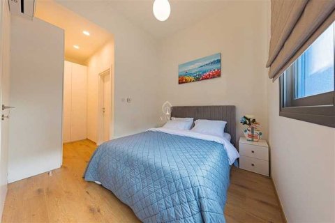 2 bedrooms Apartment in Mesa Geitonia, Cyprus No. 77692 12