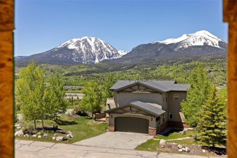 4 bedrooms House in Silverthorne, USA No. 62278 16