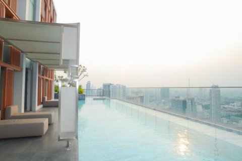 3 bedrooms Condo  in Bangkok, Thailand No. 441 1