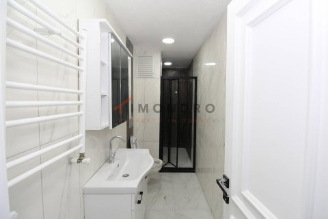 5+1 Apartment in Eyup, Turkey No. 17260 21