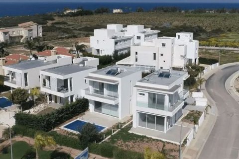 3 dormitorios Villa en Paphos, Cyprus No. 36710 4