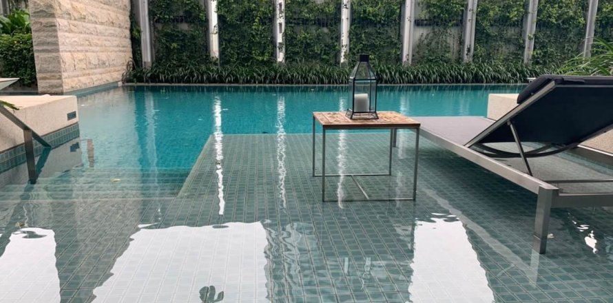 2 bedrooms Condo  in Bangkok, Thailand No. 461