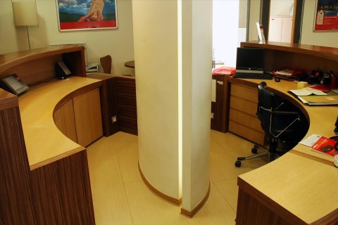 265m² Business in Glyfada, Greece No. 60045 2