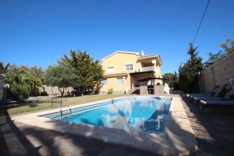 5 dormitorios Villa en Cabo Roig, Spain No. 27680 2