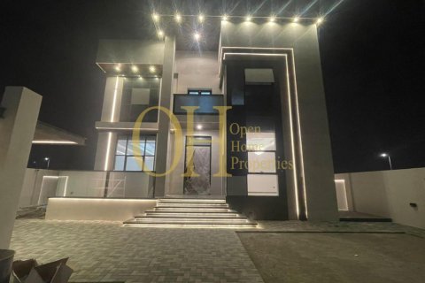 4 bedrooms Villa in Al Shamkha, UAE No. 52891 2