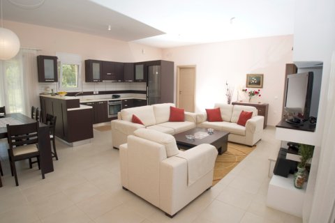 5 bedrooms Villa in Corfu, Greece No. 59866 9