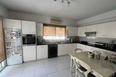 3 bedrooms Penthouse in Limassol, Cyprus No. 41316 6