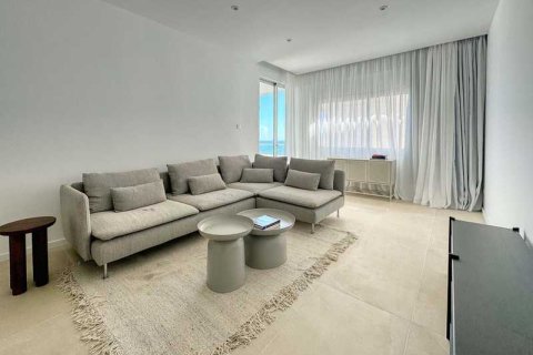 3 dormitorios Apartment en Limassol, Cyprus No. 41319 1