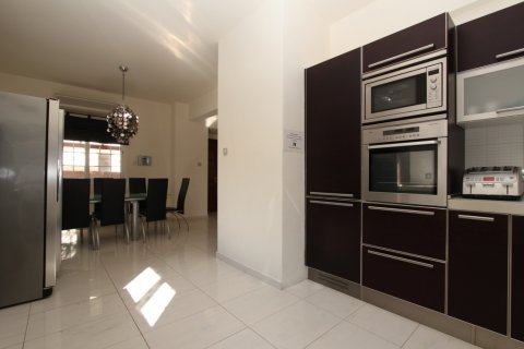 4 dormitorios Villa en Paralimni, Cyprus No. 36587 7