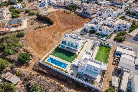 4 dormitorios Villa en Paralimni, Cyprus No. 36531 30