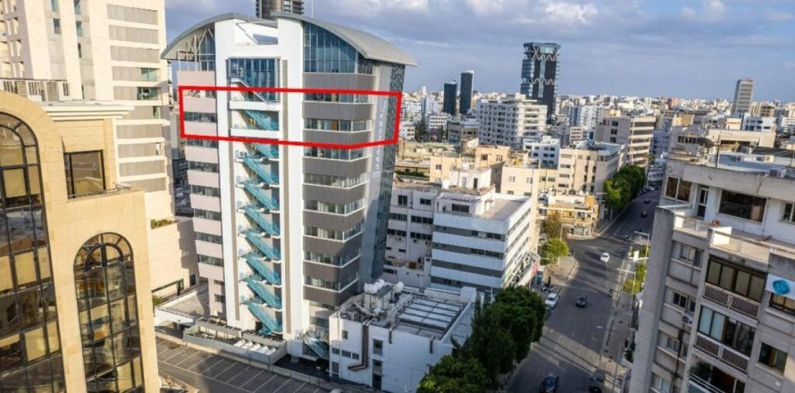 473m² Commercial property à Nicosia, Cyprus No. 47694