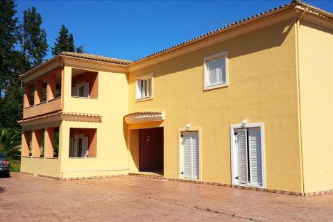 420m² Villa à Corfu, Greece No. 60123 1