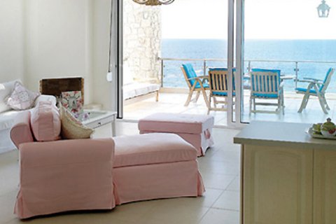 6 rooms Villa in Chalkidiki, Greece No. 48871 5