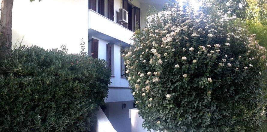 6 chambres Villa à Acharnes, Greece No. 59242