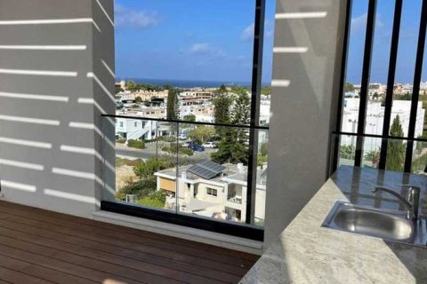 3 dormitorios Penthouse en Paphos, Cyprus No. 70080 1