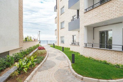 2+1 Apartment en Ciftlikkoy, Turkey No. 23627 13