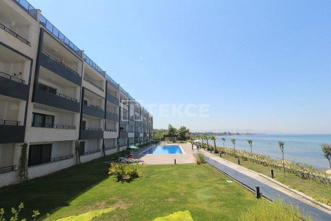 2+1 Apartment en Ciftlikkoy, Turkey No. 23627 1