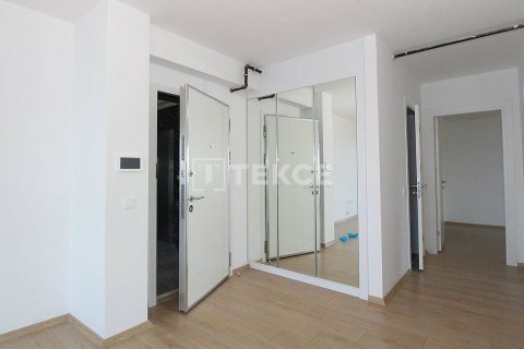 2+1 Apartment en Ciftlikkoy, Turkey No. 23627 17