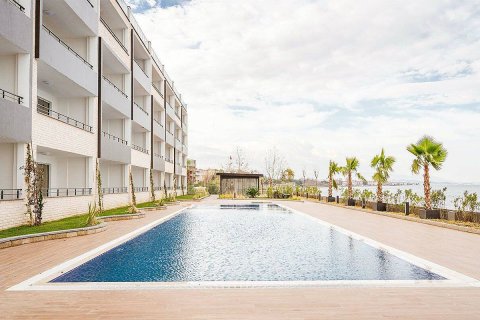 2+1 Apartment en Ciftlikkoy, Turkey No. 23627 2