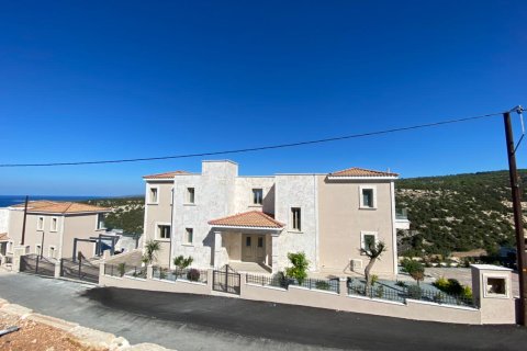 6 dormitorios Villa en Paphos, Cyprus No. 38099 1