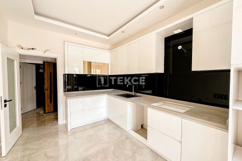 2+1 Apartment in Alanya, Turkey No. 11013 11