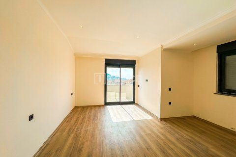 2+1 Apartment in Alanya, Turkey No. 11013 19