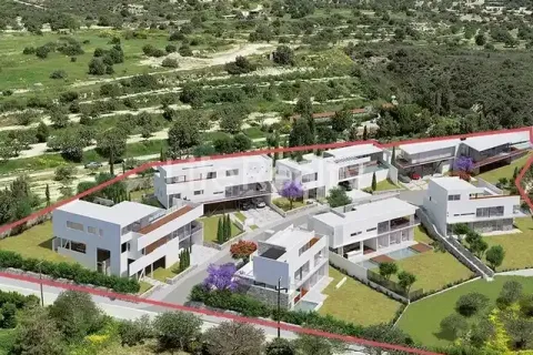 8562m² Land à Fasoula, Cyprus No. 36321 1