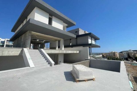 6 bedrooms Villa in Agios Tychonas, Cyprus No. 63315 3