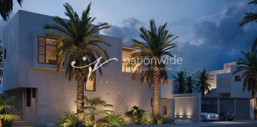 3 bedrooms Villa in Ghantoot, UAE No. 3462